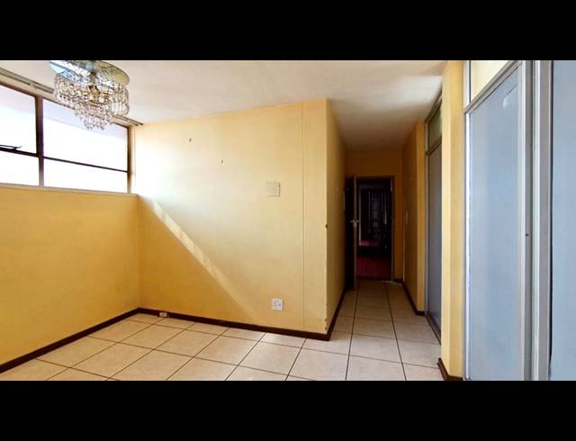 3 BEDROOM APARTMENT FOR SALE IN SUNNYSIDE